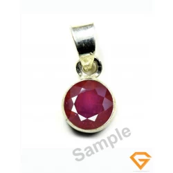 5.25 ratti Natural Bangkok Ruby Pendant in Silver