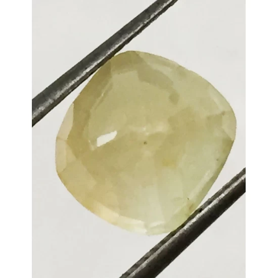 5.71 ct/6.34 ratti Natural Certified Ceylon Pukhraj/Yellow Sapphire 5.71 ct/6.34 ratti Natural Certified Ceylon Pukhraj/Yellow Sapphire