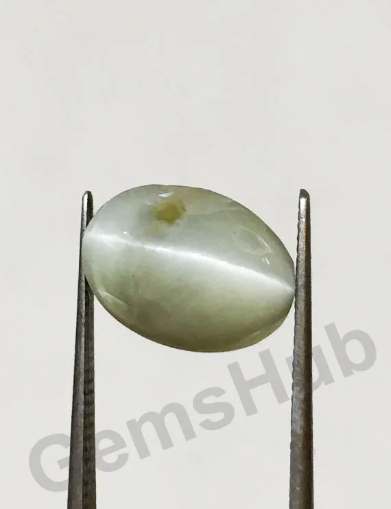 6.85 Ratti (6.15 Ct) Natural Chrysoberyl Cat's Eye (Lehsunia) | Certified Gemstone