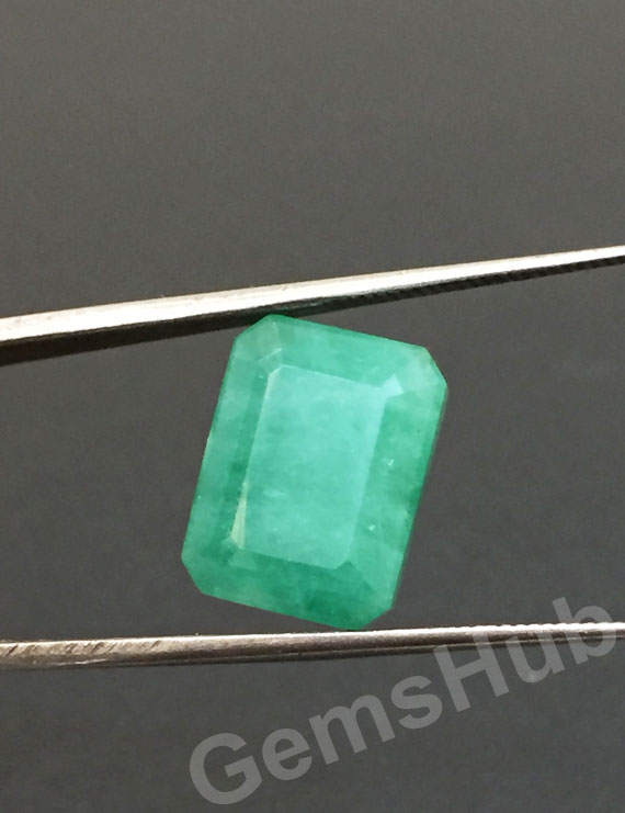 10.11 ct/11.25 ratti Natural Certified Zambian Panna (Emerald)