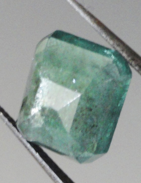 5.07 ct/5.60 ratti Natural Certified Zambian Panna (Emerald)