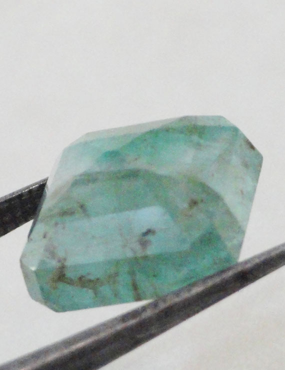 6.88 ct/7.50 ratti Natural Certified Zambian Panna (Emerald)