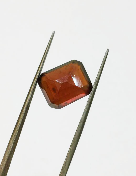 8.60 ratti (7.72 ct) Natural Hessonite Gomed Certified