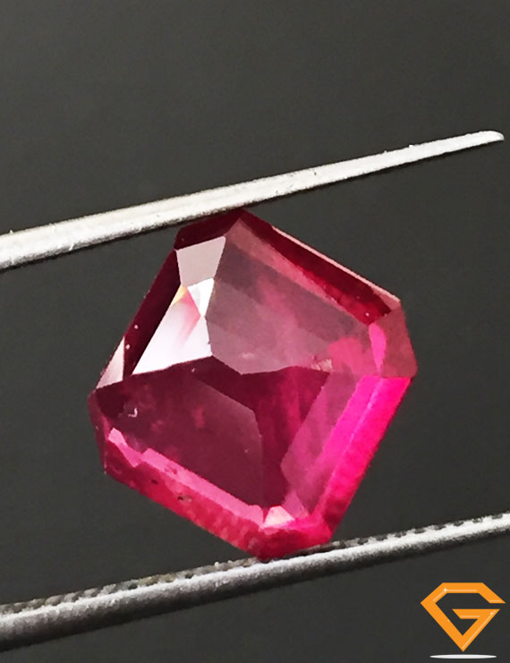 5.33 ct Certified Ruby Gemstone New Burma (Bangkok)