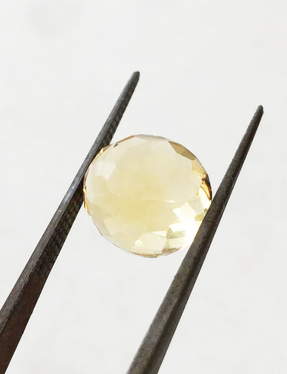 5.25 ratti (4.67 ct) Natural Certified Sunela (Citrine)
