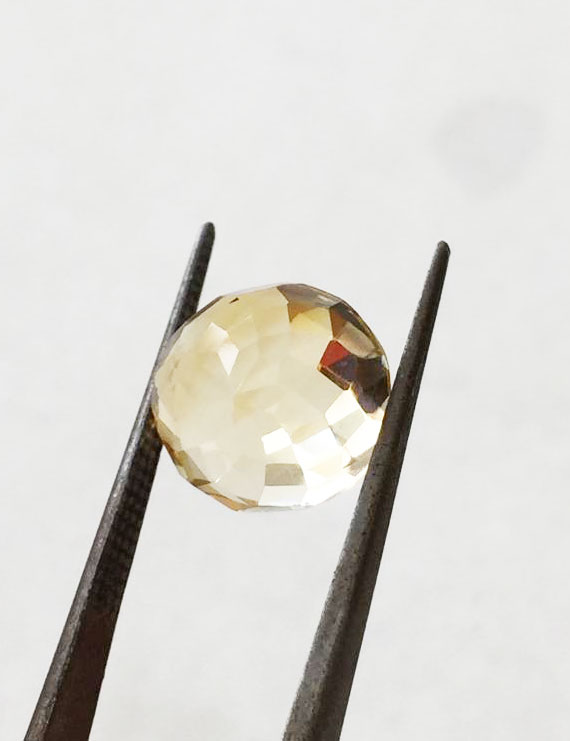 6.60 ratti (5.97 ct) Natural Certified Sunela (Citrine)
